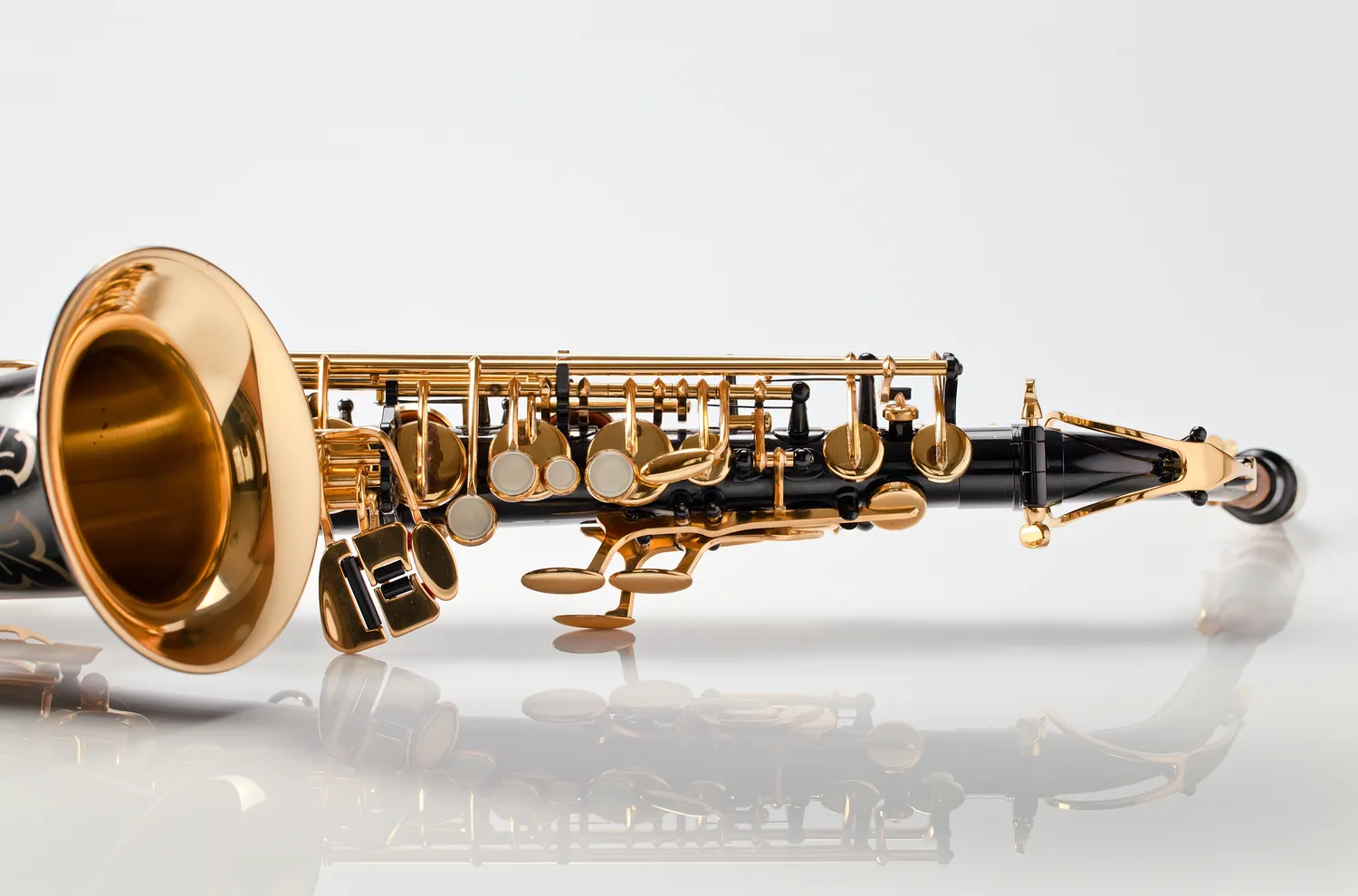 Czemu saksofon piszczy